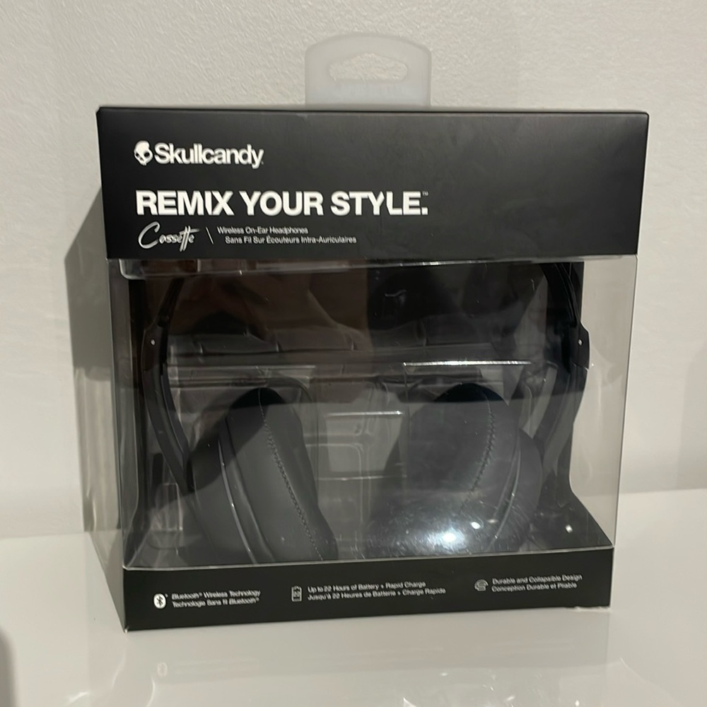 BNIB Skullcandy x Coca Cola Collaboration Wireless On-Ear Headphones